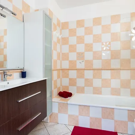 2 Bedrooms Flat In Sol Апартаменты *