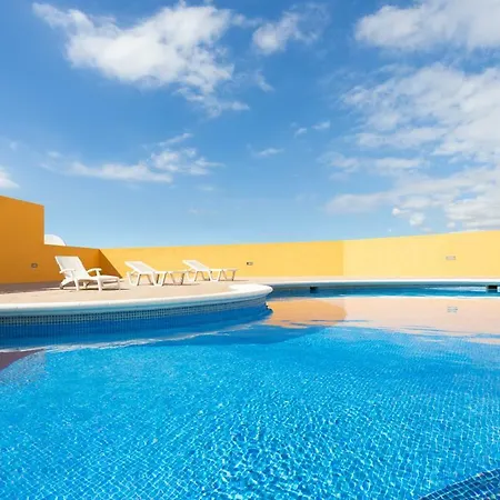 2 Bedrooms Flat In Sol